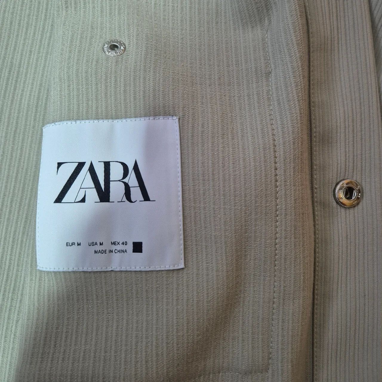 camisa zara texturizada bege M - Foto 4