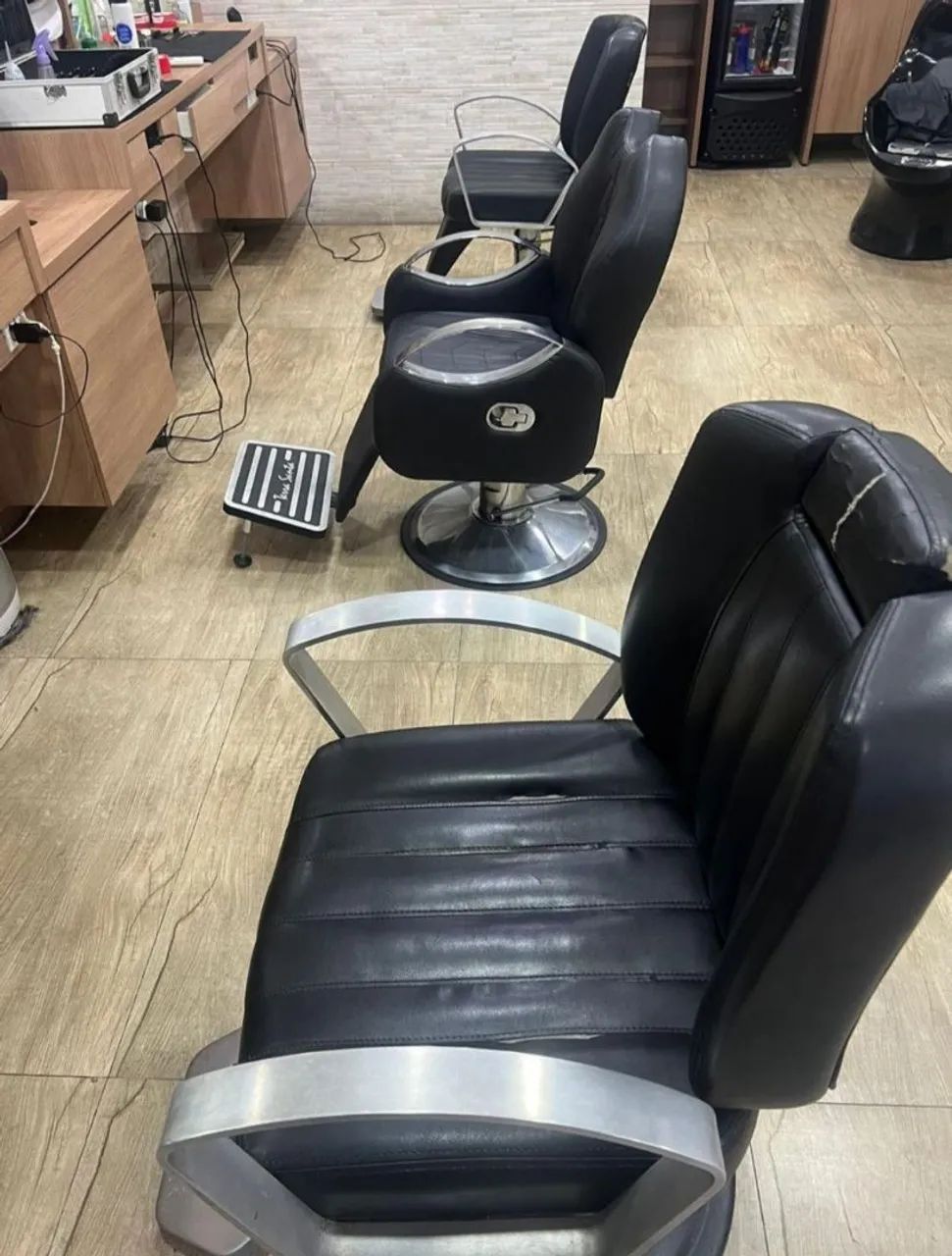 3 CADEIRAS ? BARBEIRO