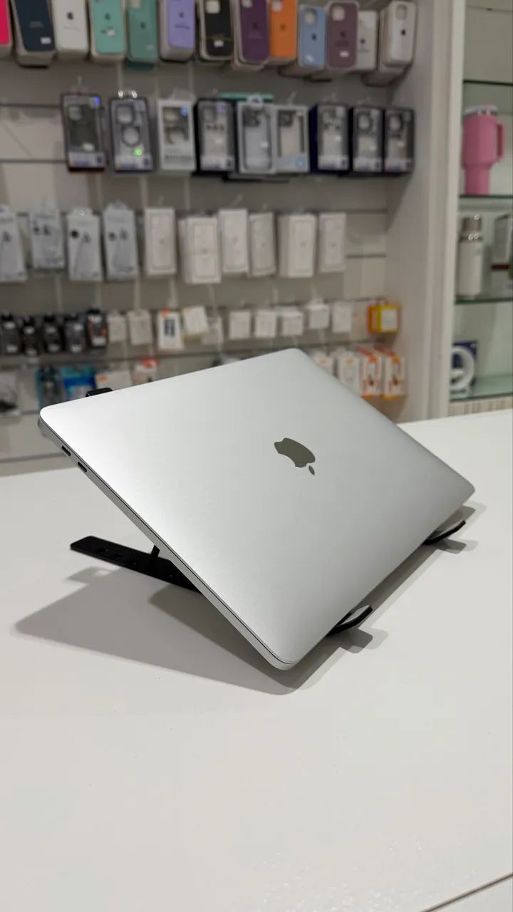 MacBook Pro M1 256GB 8GB USキー Touch Bar MacBook Pro m1 Touch Bar 8/256GB - Notebooks - Jardim Camburi