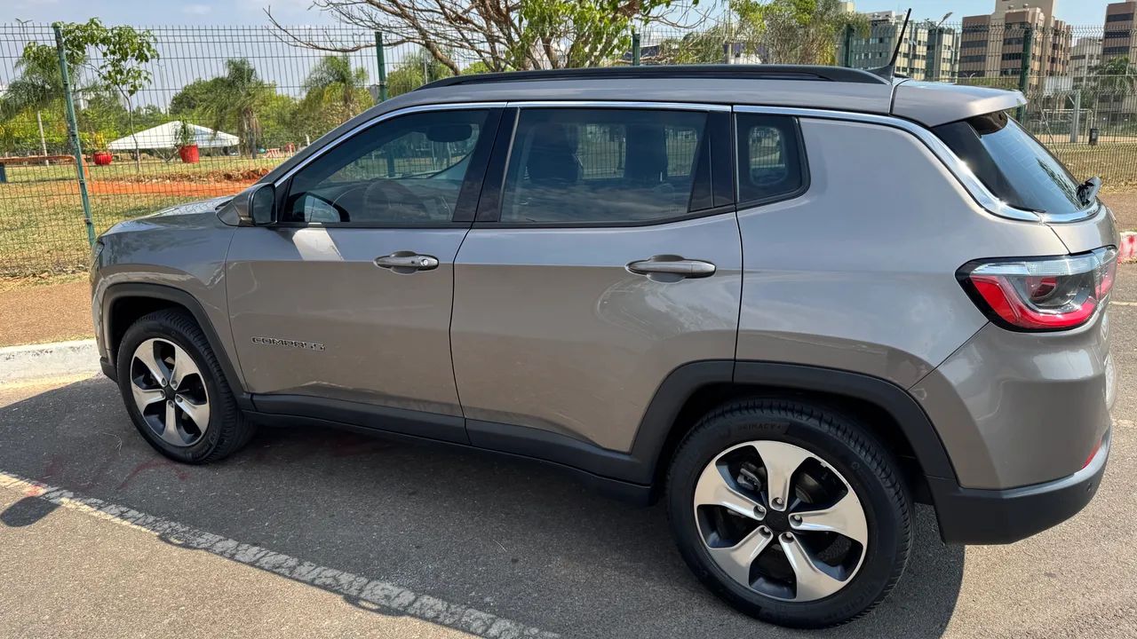 Jeep Compass Longitude 2.0 4X2 Flex 16V Aut. 2017 - Foto 4