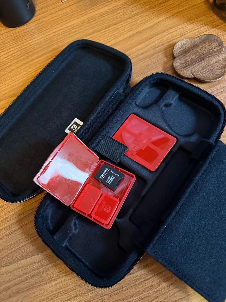 Case Original Nintendo Switch OLED para Transporte - Foto 3