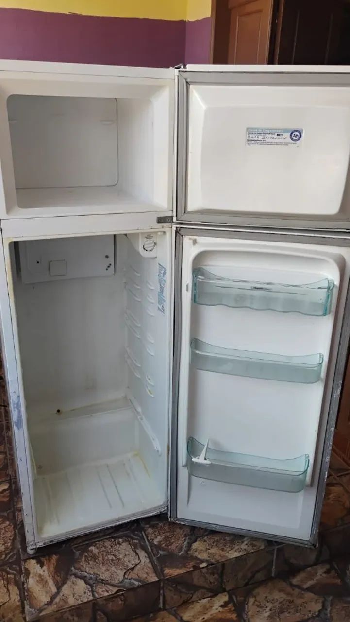 Vende se uma geladeira  - Foto 4