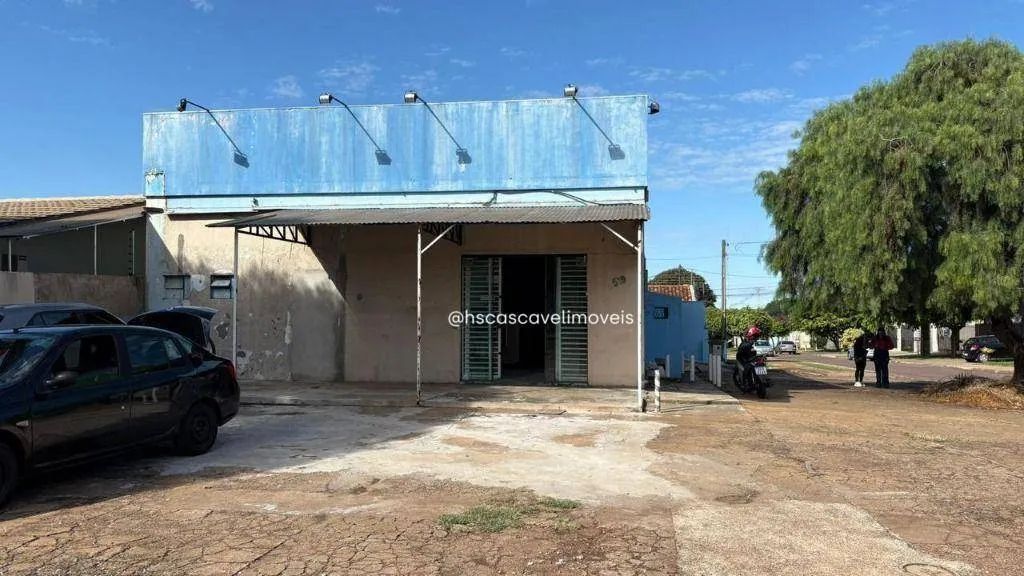 Barracão de esquina na Neva com 300 m2