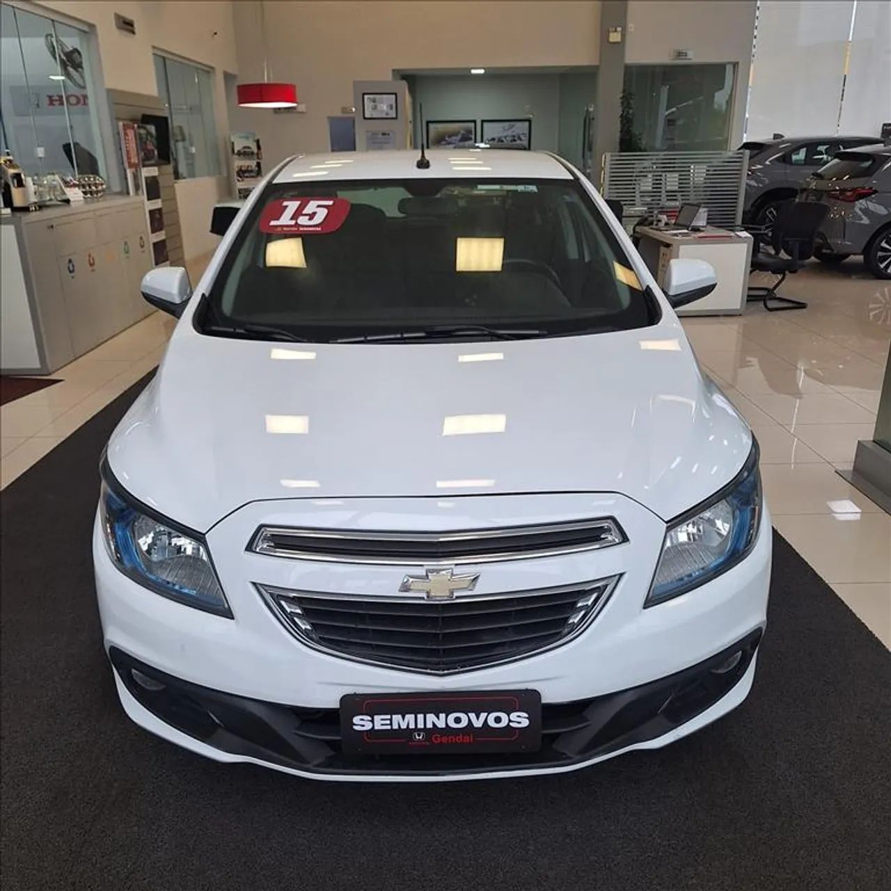 Chevrolet Onix Hatch LTZ 1.4 8V Flex Aut. 4P 2015 - Foto 2