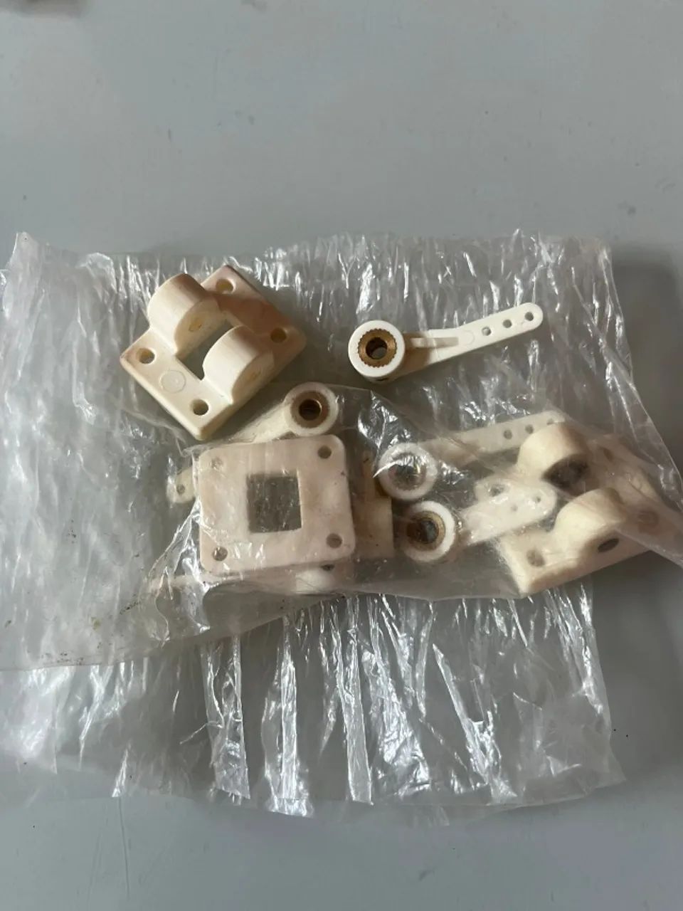 CONSTRUÇÃO DE AEROMODELO.