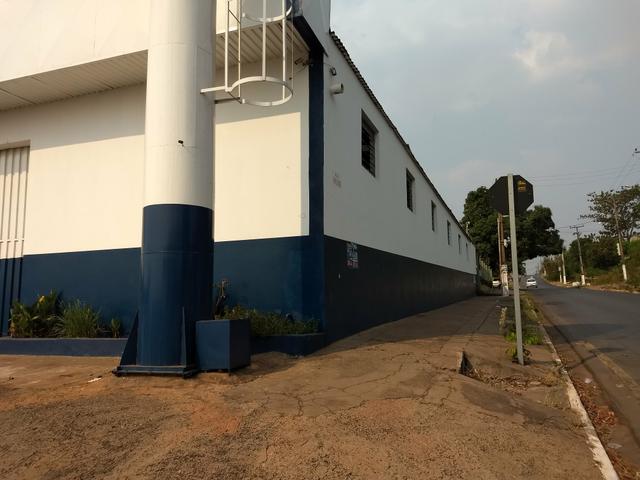 Galpao Comercial,Av.Ulisses Pompeo de Campos esquina com Rua Bom Jesus, Varzea Grande Mt - Foto 5