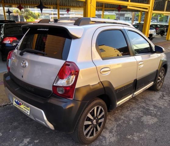 TOYOTA ETIOS CROSS 2015/2016 1.5 16V FLEX 4P MANUAL - Foto 3