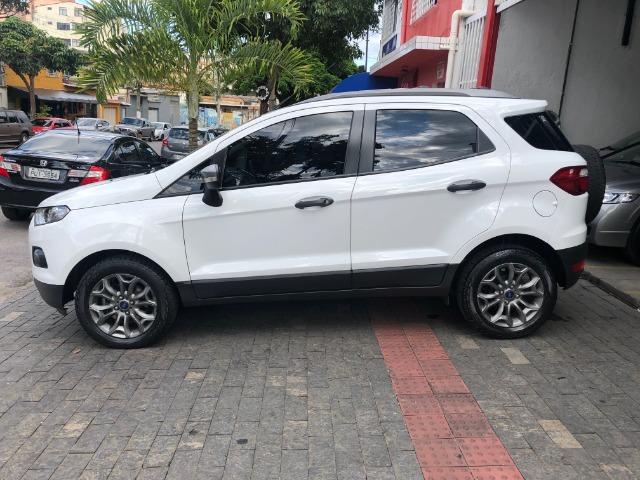 Ecosport freestyle 1.6 muito nova 1 ano de garantia unico dono - Foto 6