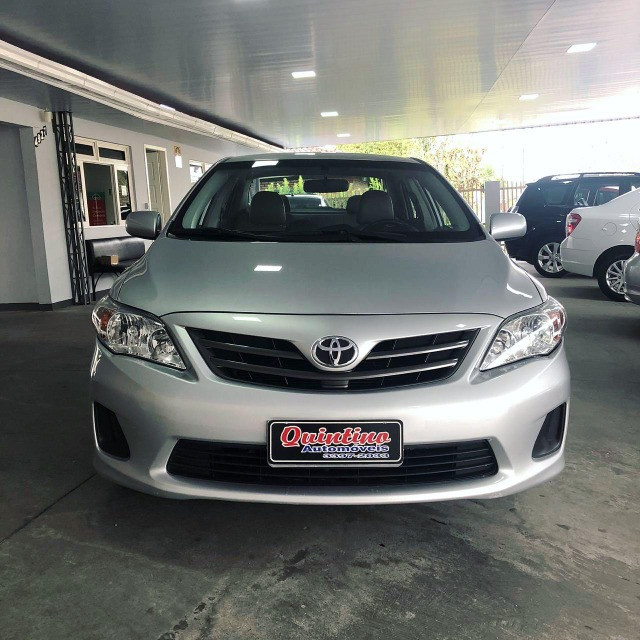 Toyota Corolla GLI 1.8 Automatico 2014 - Foto 2
