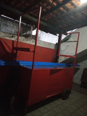 Carrinho móvel para trabalhar com vendas