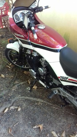 CBX750 7GALO