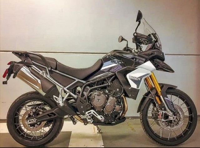 TRIUMPH TIGER 900 RALLY