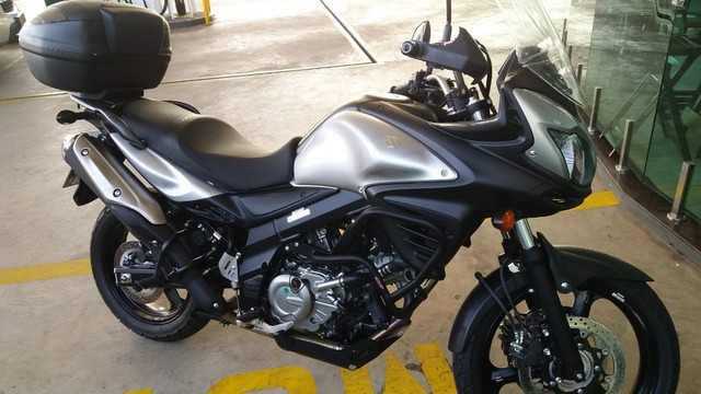 SUZUKI VSTRON 650 CC