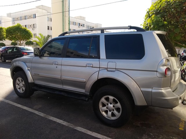 PAJERO SPORT TURBO DIESEL AUTOMÁTICA 4×4!