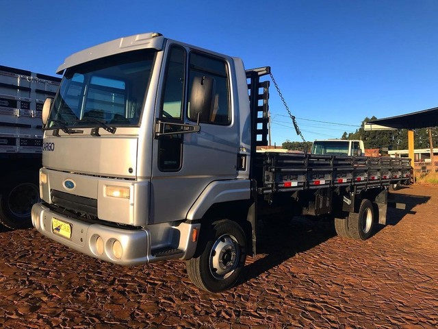 VENDO CAMINHÃO FORD CARGO AVISTA OU PARCELADO