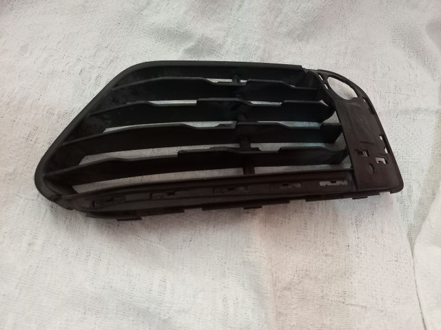 Grade moldura inferior BMW X1 16/19 LD - Foto 4