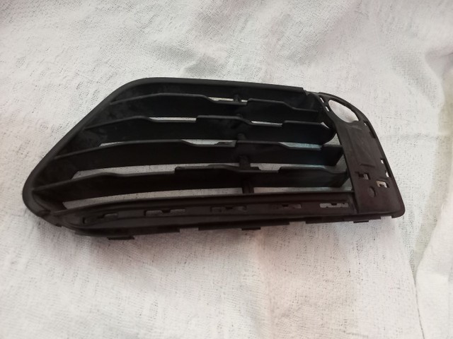 Grade moldura inferior BMW X1 16/19 LD - Foto 3