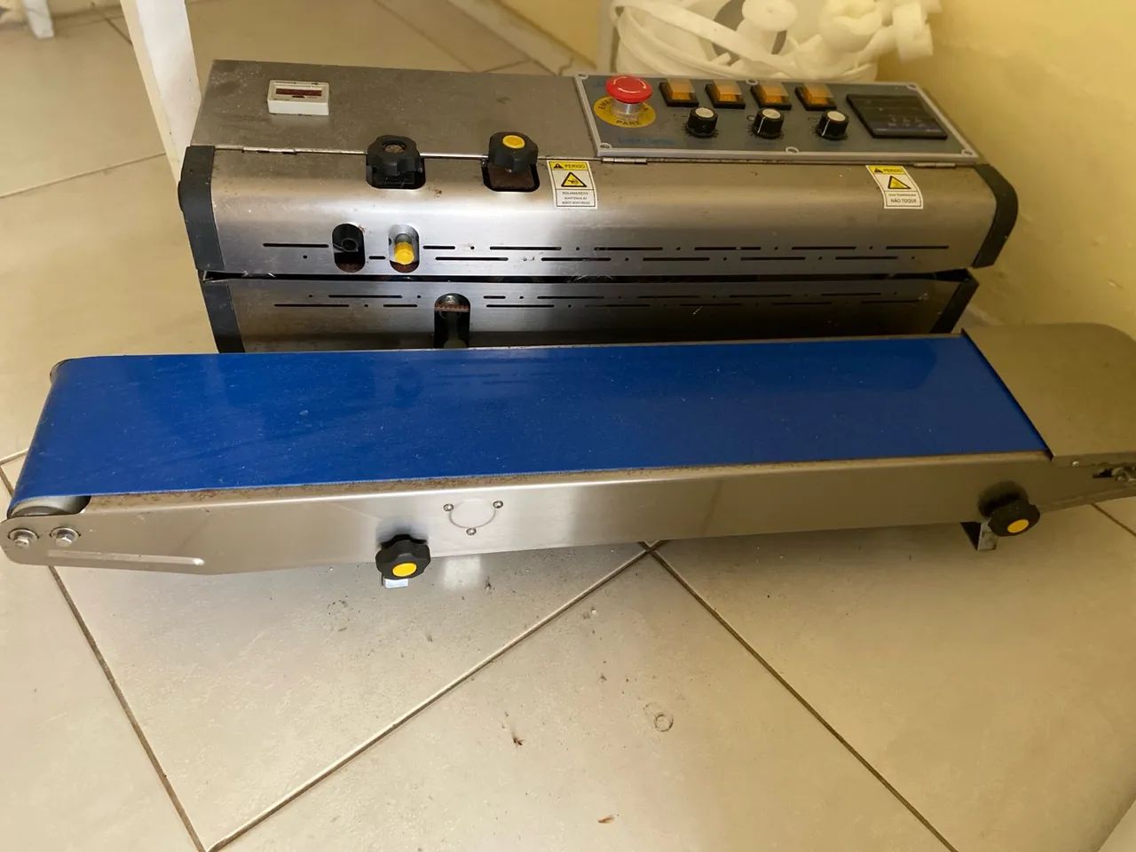 SELADORA SEMI AUTOMÁTICA COM DATADOR 