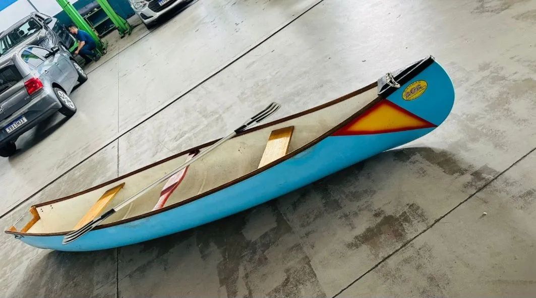 Canoa Canadense em Fibra - Foto 3