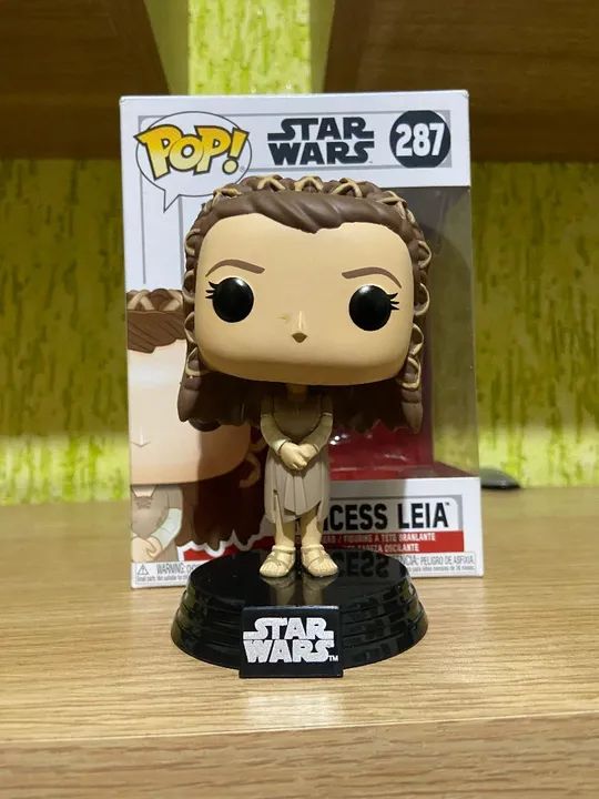 Funko pop princesa leia star wars na caixa