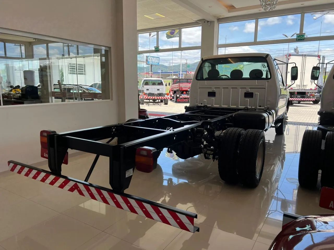 Ford F-4000 4x4 Turbo Diesel Raridade Apenas 48.000 km 2018 - Foto 5