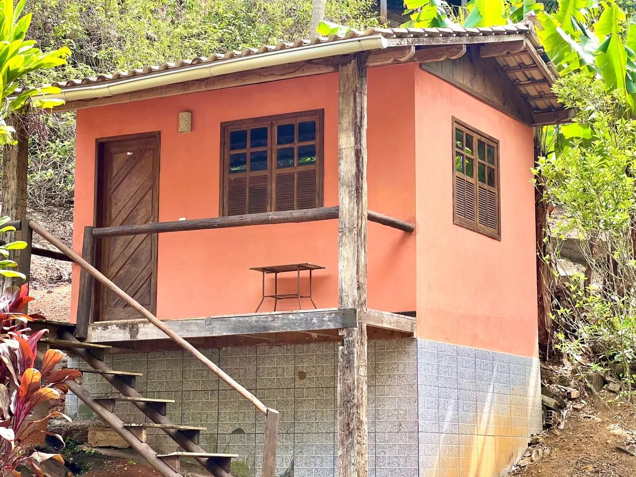 CHÁCARA COM CHALÉ  EM SANTA TEREZA, PERTO DA CIDADE  - Foto 2