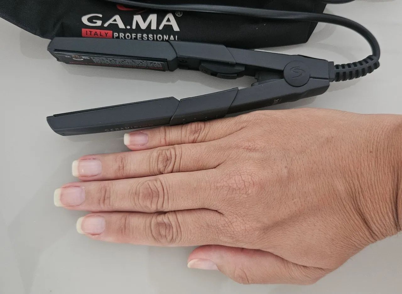 Prancha de Cabelo Mini Ceramic Íon Bivolt - Foto 4