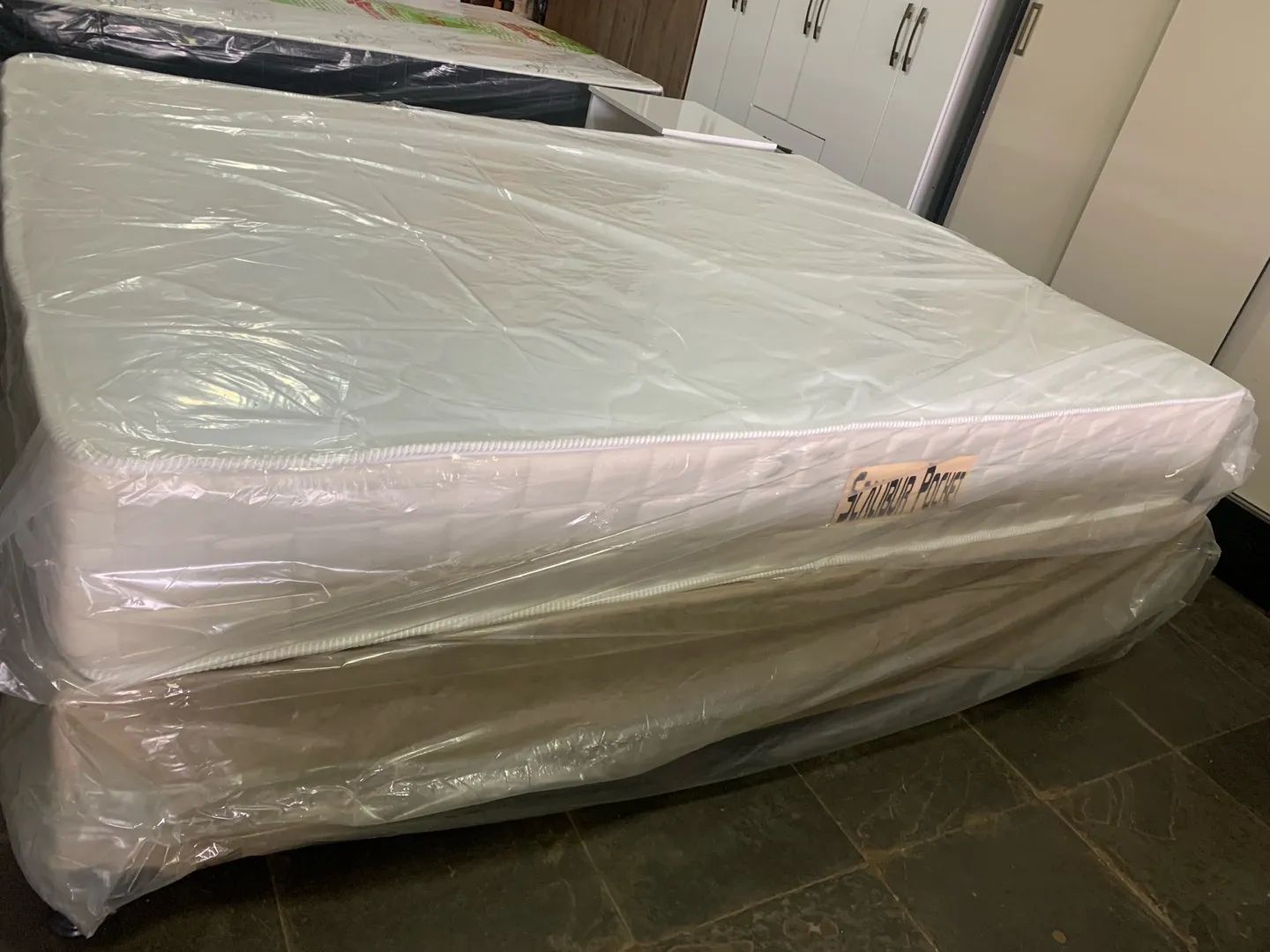 Conjunto Box casal Gold Scalibur Pocket - Foto 2