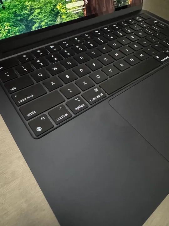 MacBook M2 8 GB Midnight - Foto 2