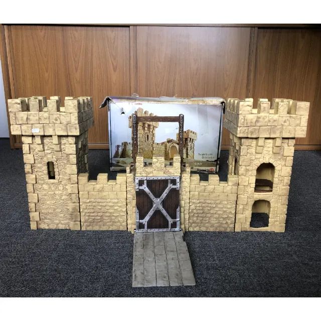Schleich 40191 Castelo Medieval Colecionável Raridade No Brasil 27,5 x 58,5 x 38,5 cm