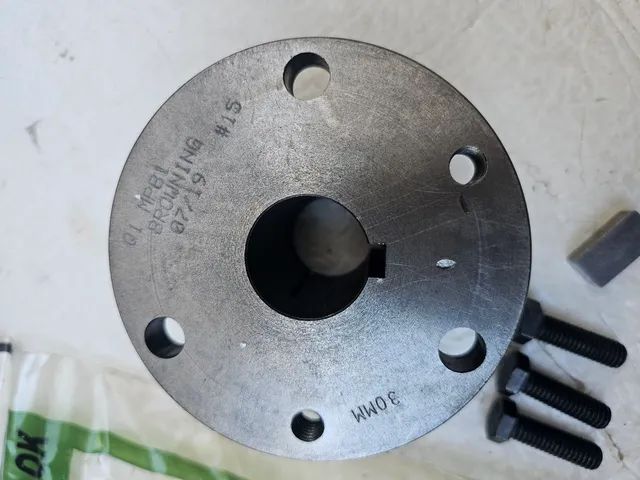 Bucha flange adaptador para equipamentos komatsu novo original - Foto 5