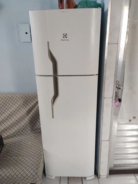 Geladeira usada Eletrolux 
