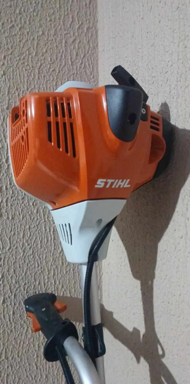 Roçadeira Stihl a Gasolina e soprador