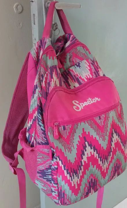 Mochila Spector muito resistente e espaçosa - Foto 2
