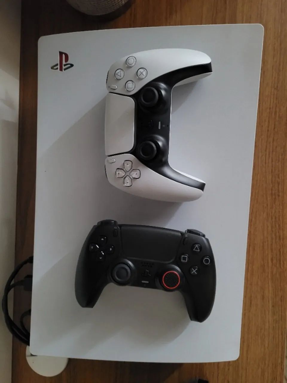 Vendo PS5 fat all digital + 2 controles + memória ssd nvme 2TB + cooler com carregador - Foto 2