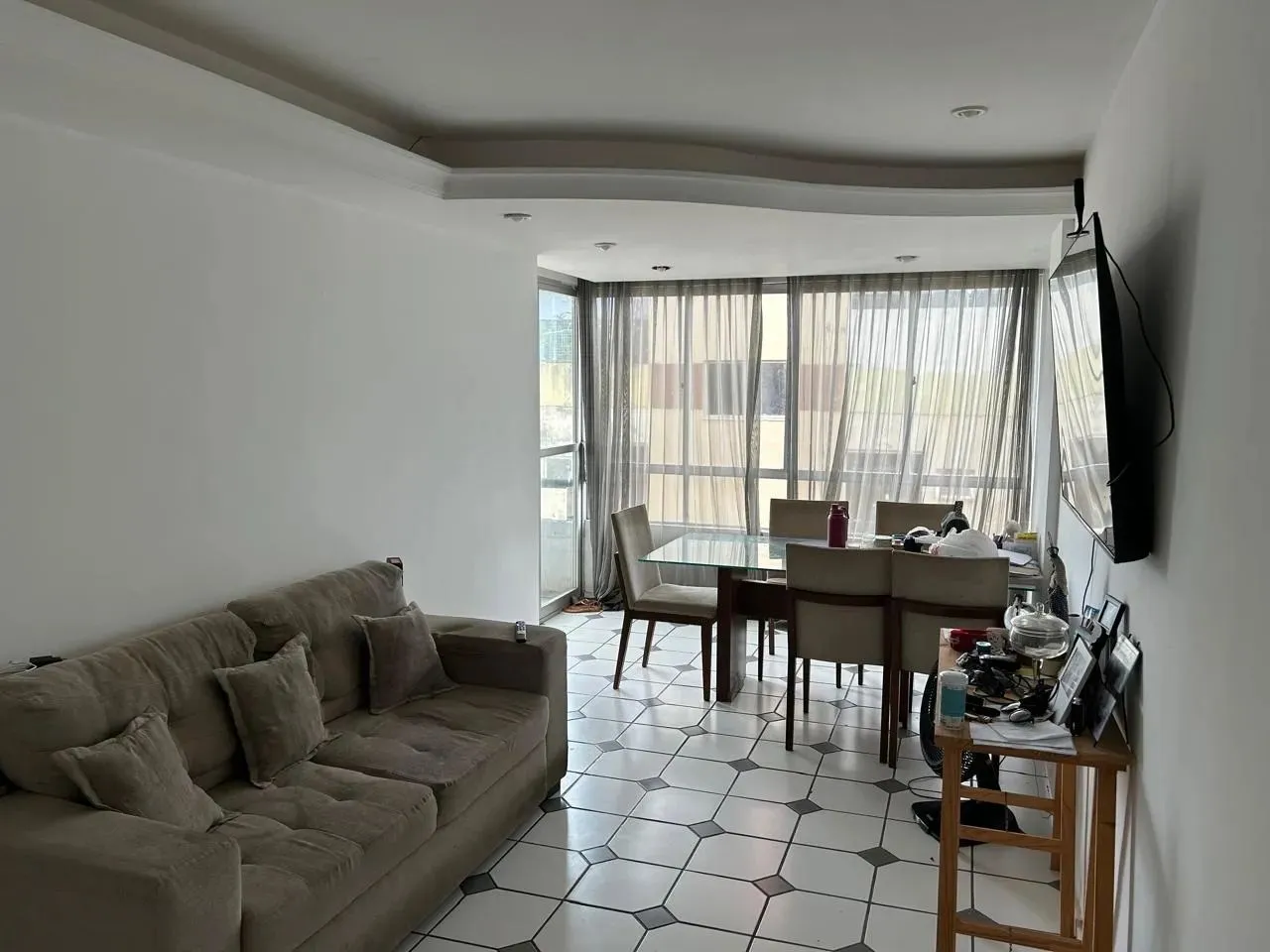 VENDO APARTAMENTO NO CALHAU COM 3/4 nascente