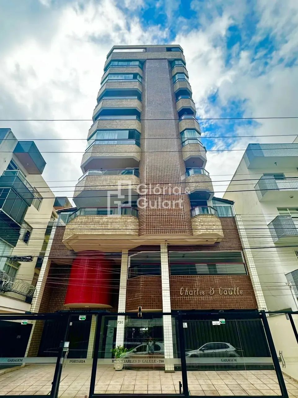Apartamento de 3 quartos com excelente localização na Praia do Morro