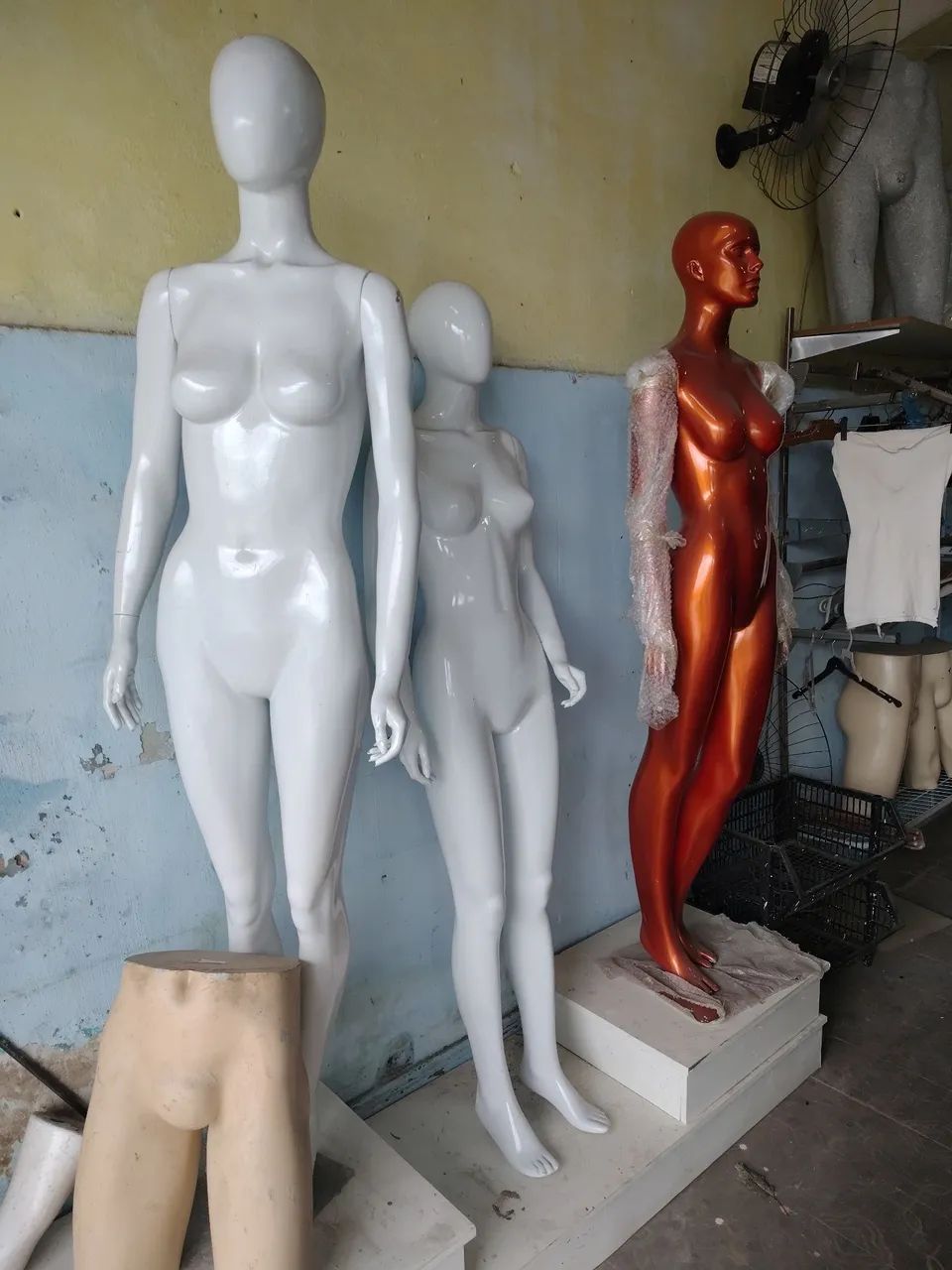 Manequins Femininos para Lojas e Vitrines