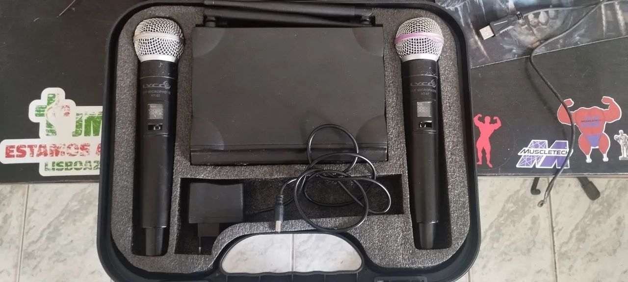 Microfone Sem Fio Lyco HT-01 - Pilhas recarregáveis Kit Completo