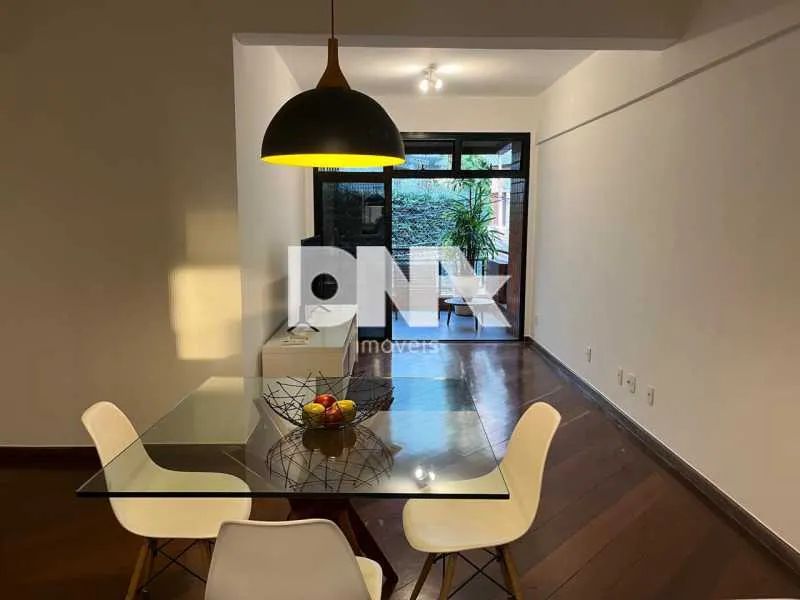 Apartamento : / Residencial / Lagoa