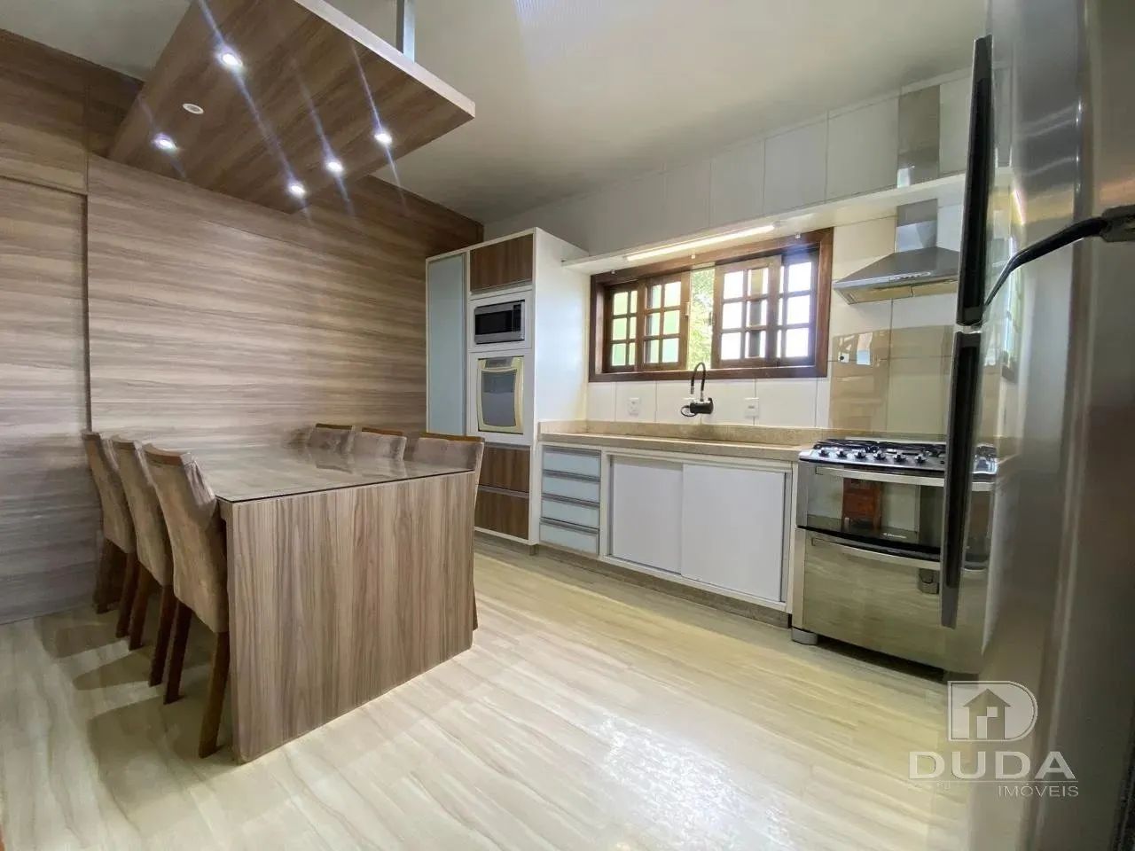 Linda casa com piscina - Foto 5