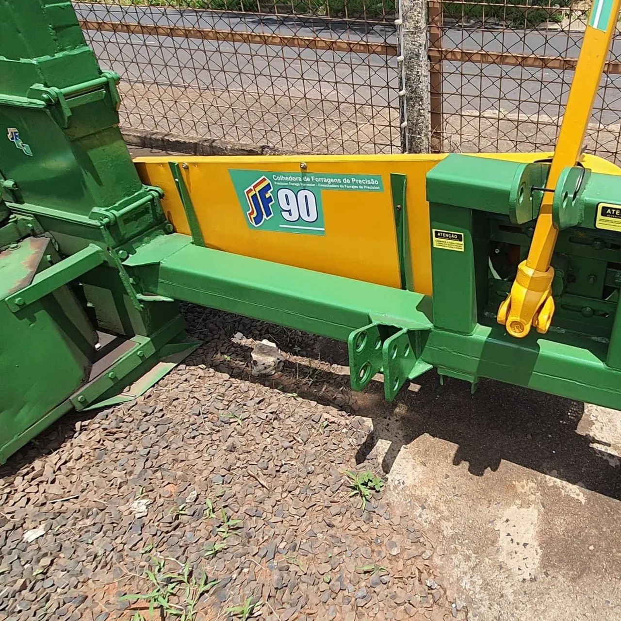 Ensiladeira picador de Forragem JF 90 - Usado - Foto 2