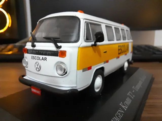 Miniatura Kombi escolar 1:43 com acrílico - Foto 5