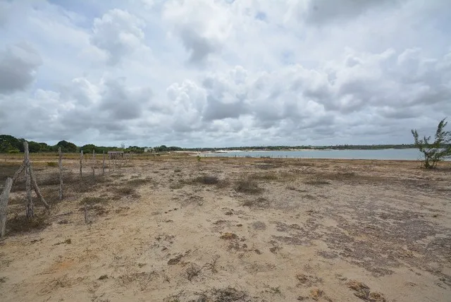 Lagoa do Bom Fim - Terreno a beira da lagoa