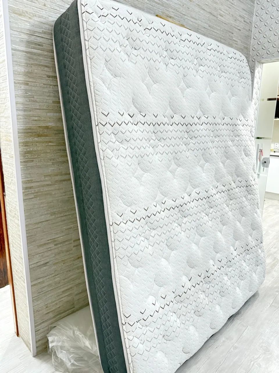 Colchão Queen novíssimo 