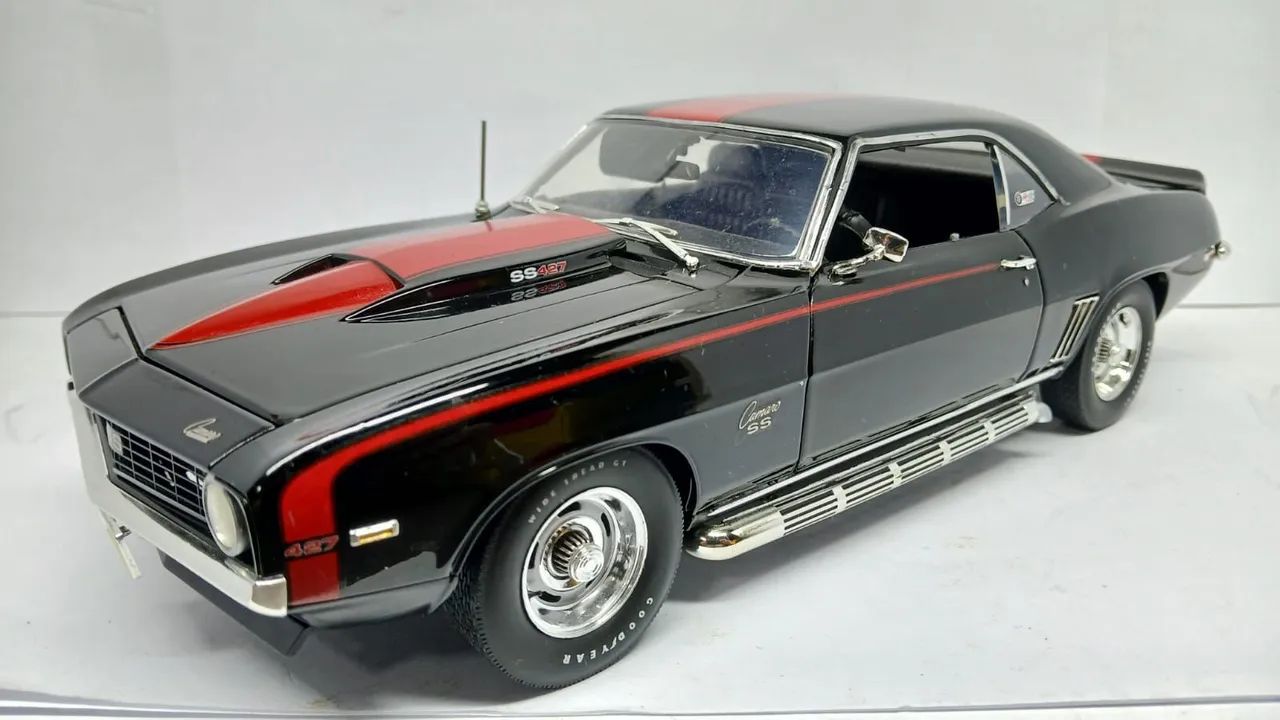 Miniatura Chevy Camaro 1969 1/18 - Hobbies e coleções - Vila Santa