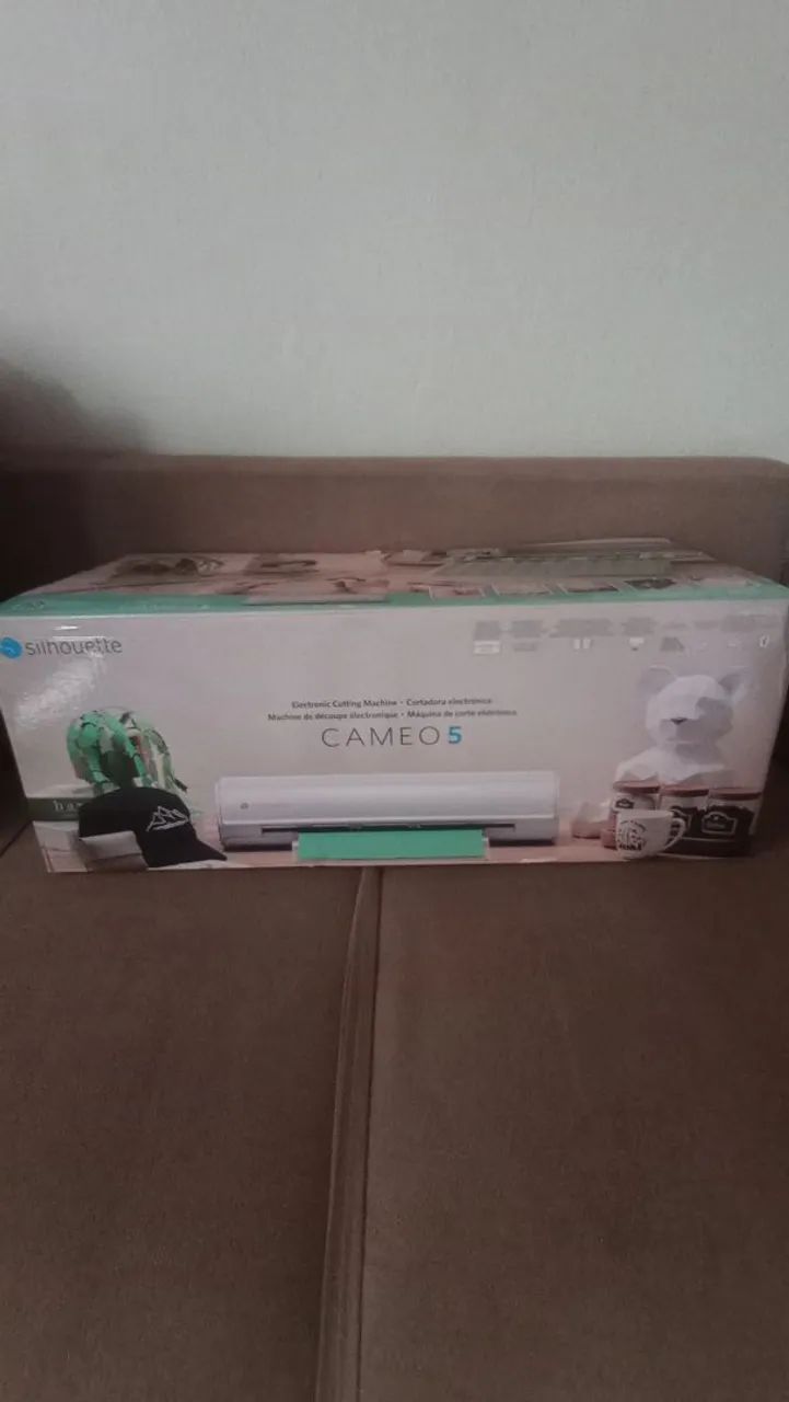 Silhouette CAMEO 5 - Máquina de Corte Eletrônica
