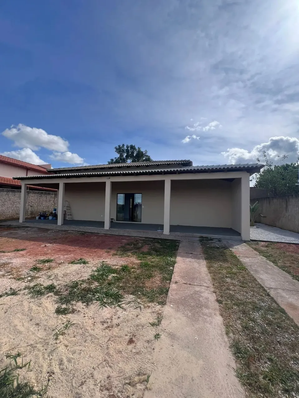 Térrea para aluguel tem 140 metros quadrados com 3 quartos