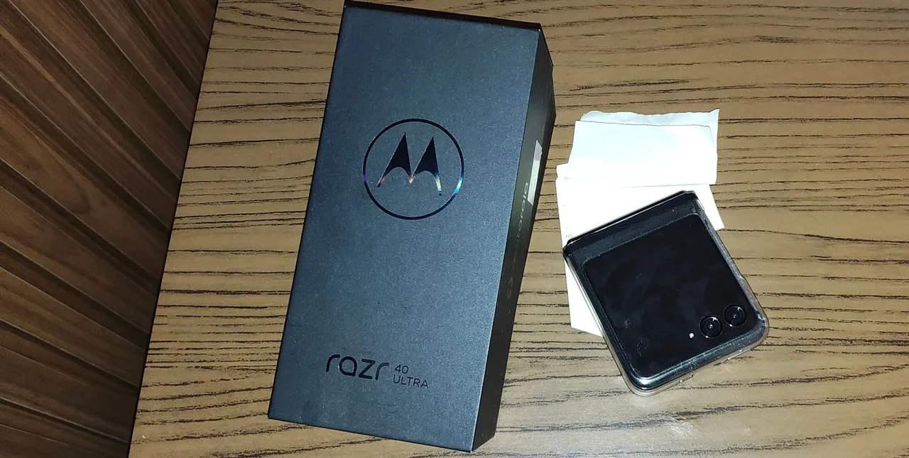 Motorola Razer 40 ultra 