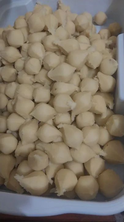 Salgados, biscoito amanteigados,  à pronta entrega